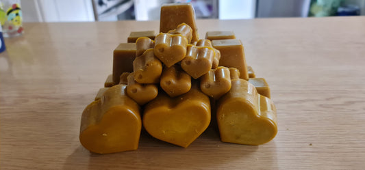 Pure Beeswax miniature hearts 8g
