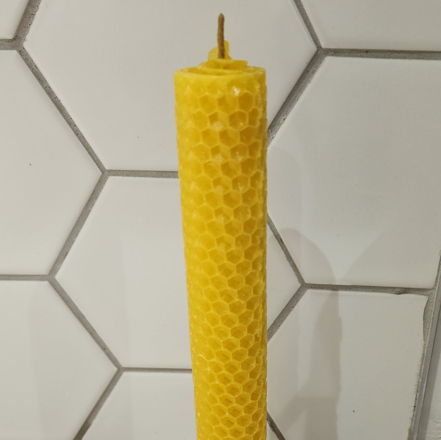 Beeswax Candle - Hand Rolled